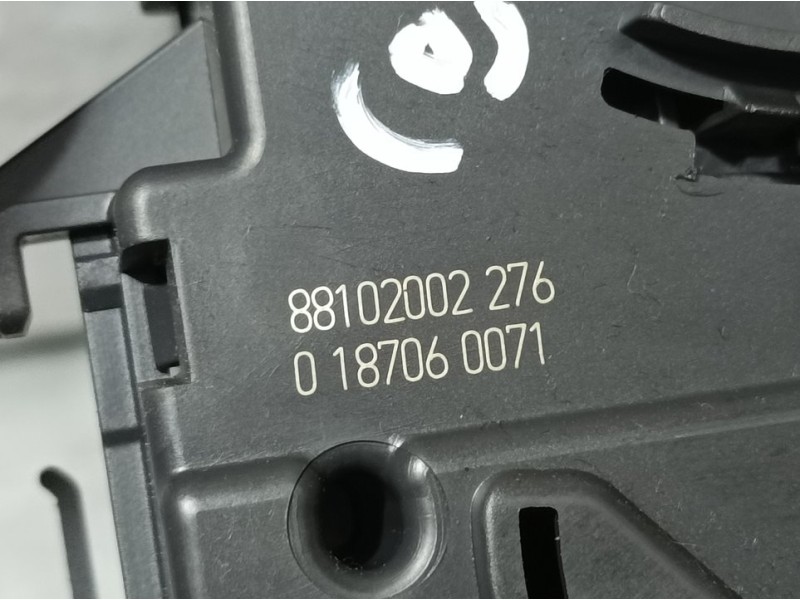 Recambio de mando luces para renault clio iii confort dynamique referencia OEM IAM 88102002276  