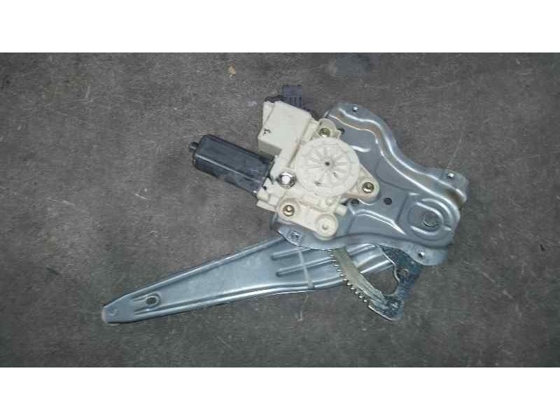 Recambio de elevalunas trasero derecho para toyota avensis wagon (t25) 2.0 sol referencia OEM IAM  6 PINS ELECTRICO