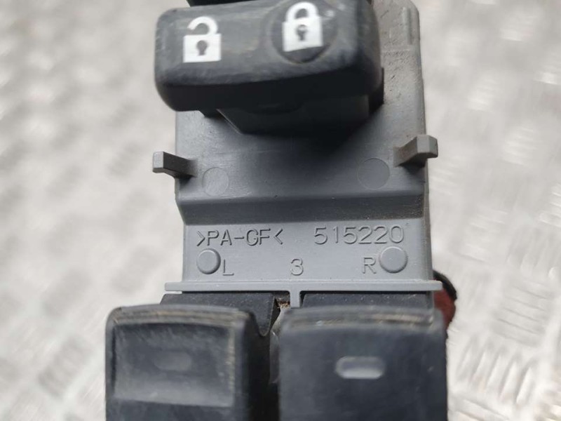 Recambio de mando elevalunas delantero izquierdo para toyota auris active referencia OEM IAM 515220  