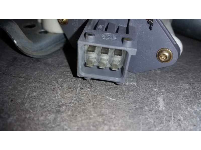 Recambio de elevalunas trasero derecho para toyota avensis wagon (t25) 2.0 sol referencia OEM IAM  6 PINS ELECTRICO