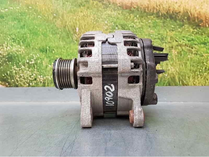 Recambio de alternador para nissan pulsar (c13) acenta referencia OEM IAM 231004EA0AC F000BL0825 BOSCH