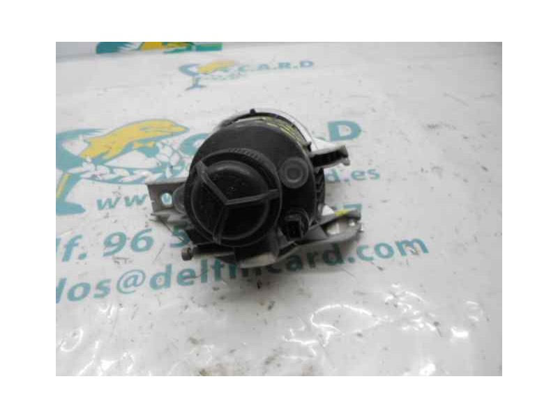 Recambio de faro antiniebla derecho para peugeot 206 berlina xt referencia OEM IAM 6205T1  2 PATAS ROTAS