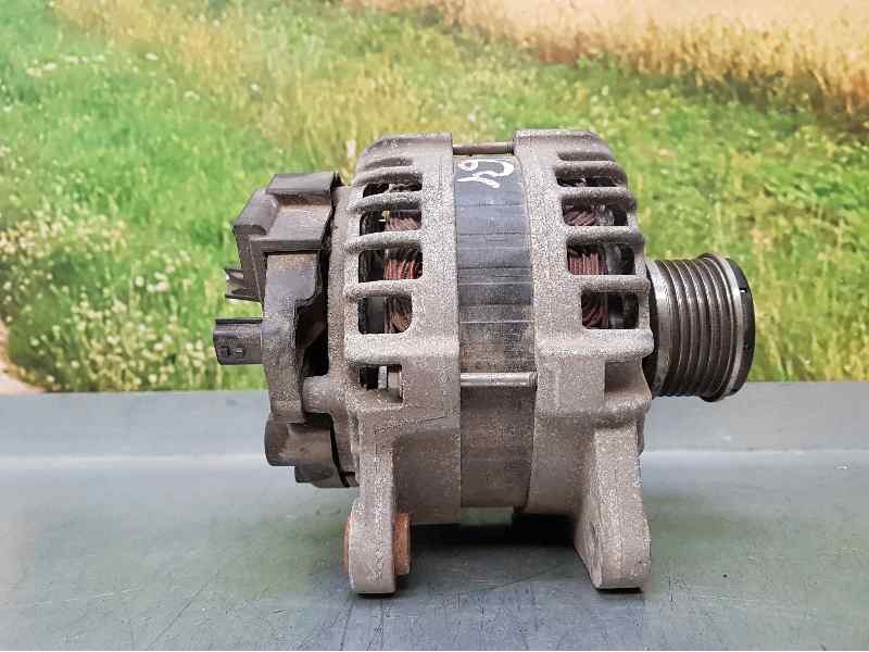 Recambio de alternador para nissan pulsar (c13) acenta referencia OEM IAM 231004EA0AC F000BL0825 BOSCH