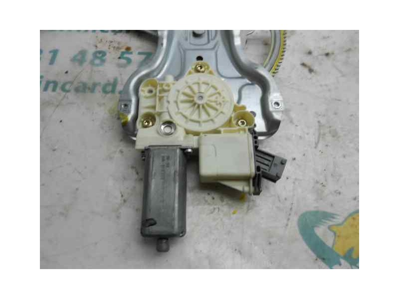 Recambio de elevalunas delantero derecho para toyota avensis wagon (t25) 2.0 sol referencia OEM IAM   