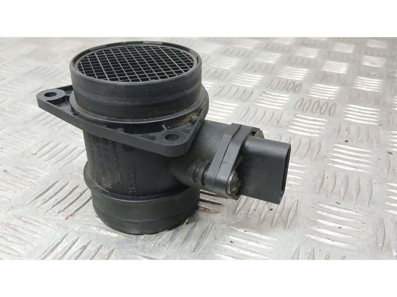 Recambio de caudalimetro para volkswagen polo (6n2) 1.4 tdi referencia OEM IAM 045906461 BOSCH 0281002318