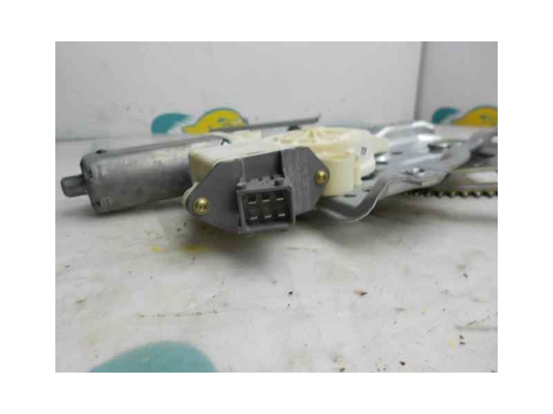 Recambio de elevalunas delantero derecho para toyota avensis wagon (t25) 2.0 sol referencia OEM IAM   