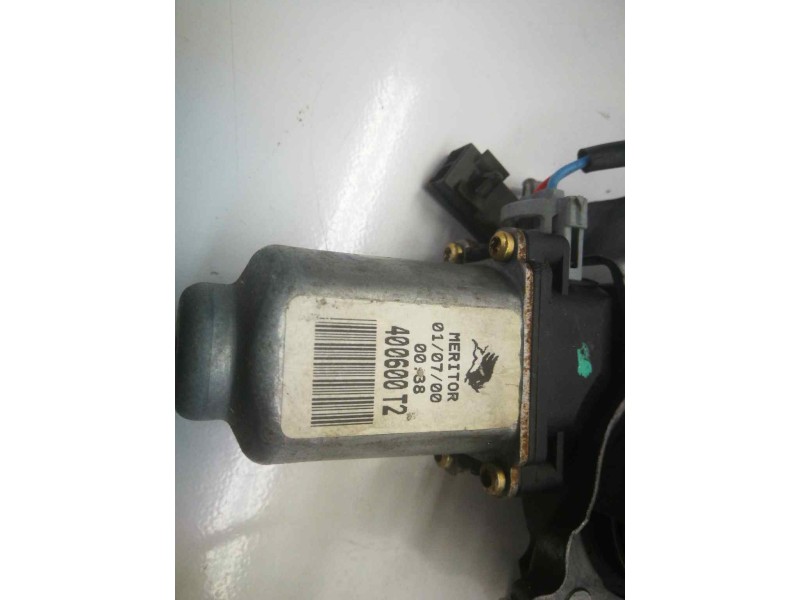Recambio de elevalunas delantero derecho para nissan primera berl./familiar (p10/w10) básico referencia OEM IAM 400600T DOS PINS
