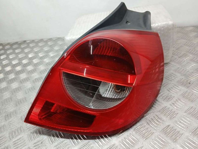 Recambio de piloto trasero derecho para renault clio iii confort dynamique referencia OEM IAM 89035080  ROZADO