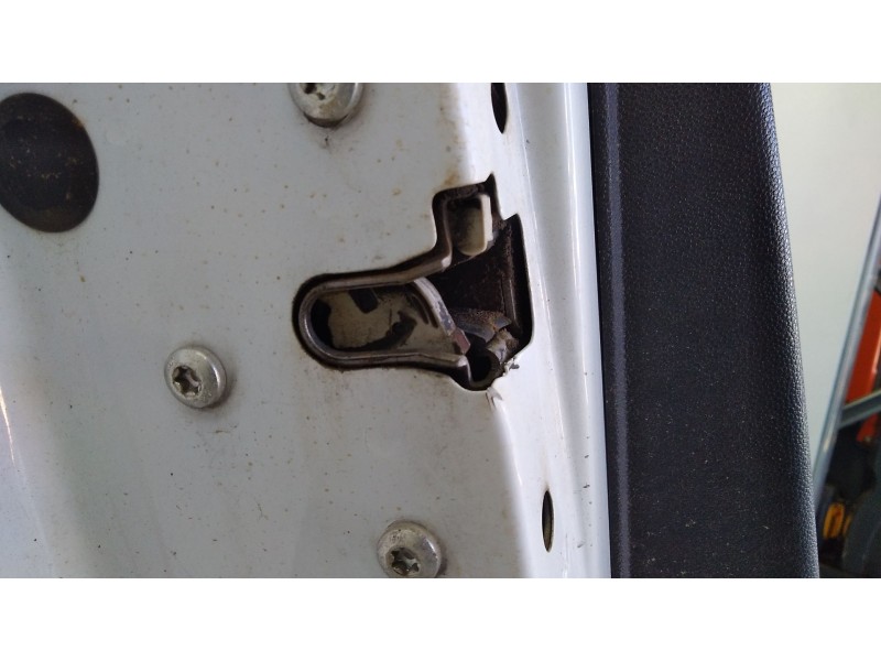 Recambio de cerradura puerta trasera izquierda para opel corsa d selective referencia OEM IAM 13258265  