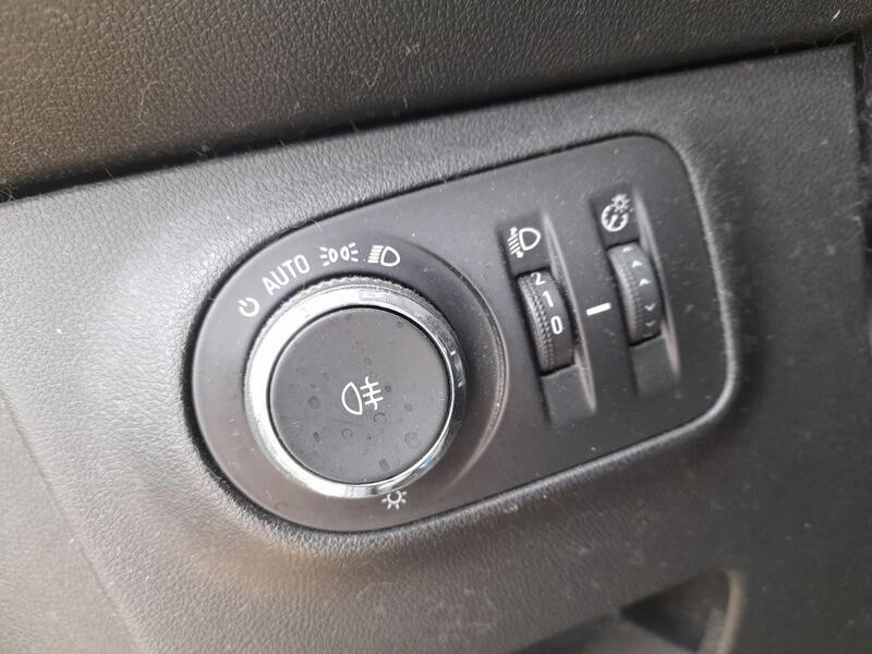 Recambio de mando luces para opel corsa e (x15) 1.4 (08, 68) referencia OEM IAM 13470446  