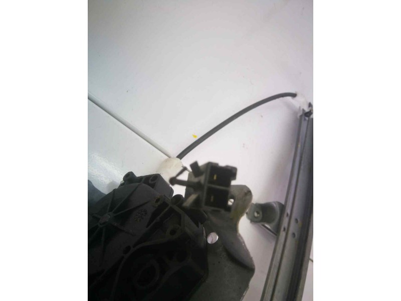 Recambio de elevalunas delantero derecho para nissan primera berl./familiar (p10/w10) básico referencia OEM IAM 400600T 400438B 