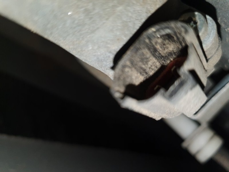 Recambio de elevalunas trasero izquierdo para ssangyong rodius xdi referencia OEM IAM   ELECTRICO 2 PINES