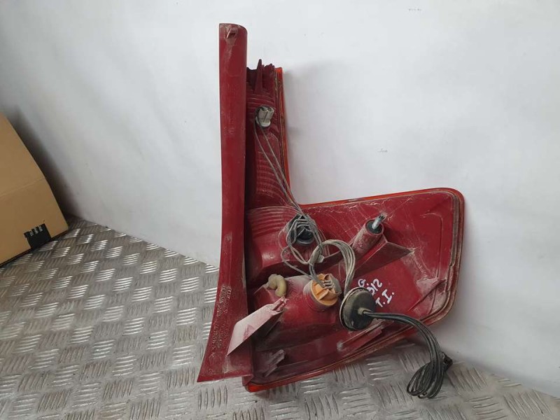 Recambio de piloto trasero izquierdo para citroën c4 berlina sx referencia OEM IAM 9655864080 4CZX13405A INFERIOR