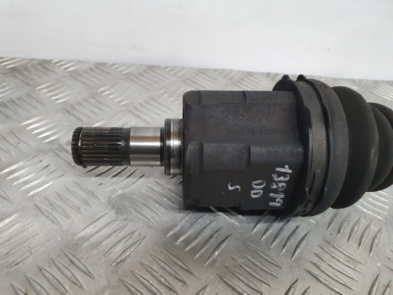 Recambio de transmision delantera derecha para kia cee´d active referencia OEM IAM SIN REF  