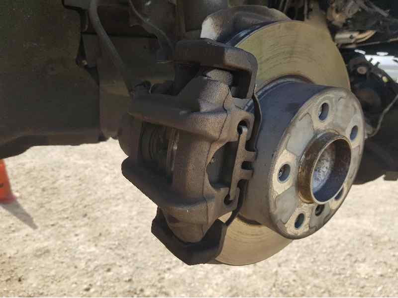 Recambio de pinza freno delantera derecha para bmw serie 1 lim. (f20) 114 d referencia OEM IAM 34116850644  BOSCH