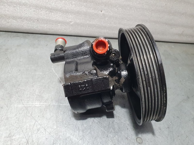 Recambio de bomba direccion para opel astra f berlina gls referencia OEM IAM 90409232  