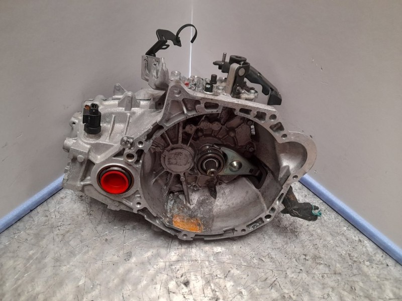 Recambio de caja cambios para hyundai elantra (md) tecno referencia OEM IAM TZ32FU 884939 6VELOCIDADES