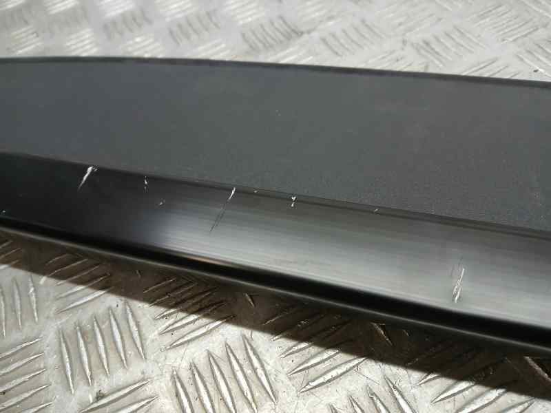 Recambio de bandeja trasera para toyota rav4 hybrid 4x4 advance referencia OEM IAM 649074030  SUCIA