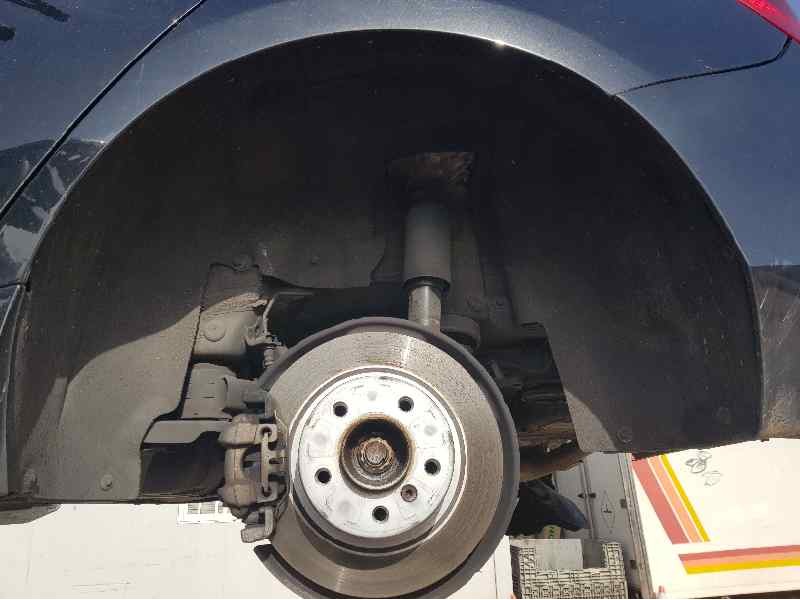 Recambio de plastico pase rueda tras. izq. para bmw serie 1 lim. (f20) 114 d referencia OEM IAM 51717241857  