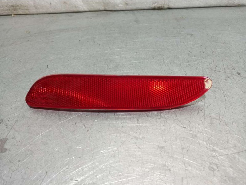 Recambio de piloto trasero izquierdo paragolpes para toyota auris active referencia OEM IAM 8192002090  FALSO SIN PORTALAMPARAS