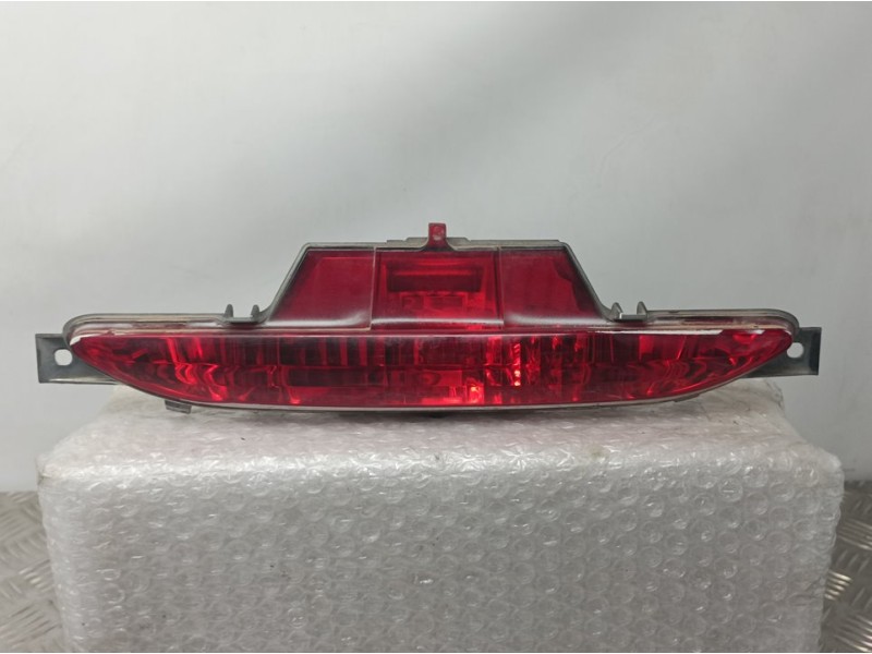 Recambio de piloto trasero central para peugeot 208 style referencia OEM IAM 9674308980  