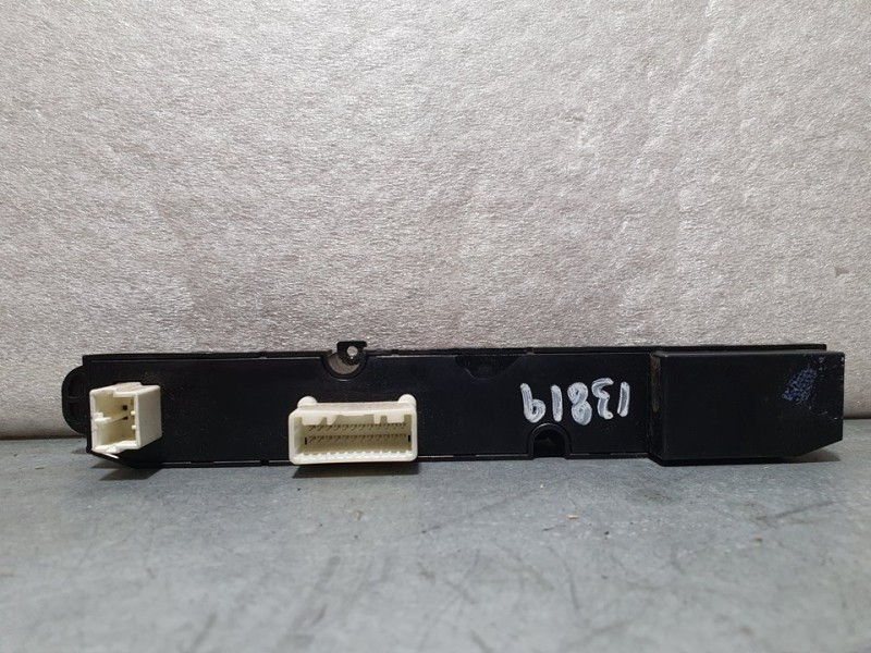 Recambio de warning para kia cee´d active referencia OEM IAM 937001H000 202006302 DECO