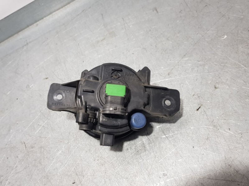 Recambio de faro antiniebla derecho para nissan qashqai+2 (jj10) tekna referencia OEM IAM 261508990A 89206421 VALEO