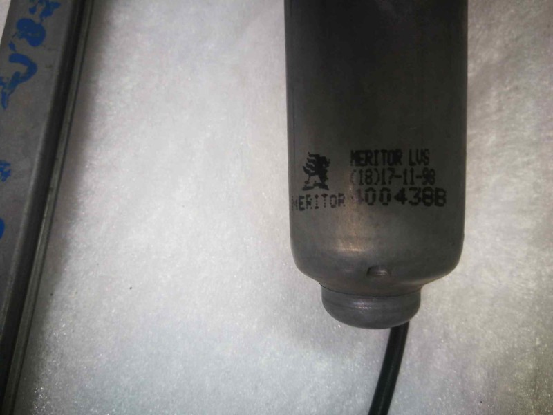 Recambio de elevalunas delantero derecho para nissan primera berlina (p11) gx referencia OEM IAM 400438B  DOS PINS