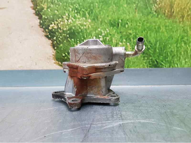 Recambio de depresor freno / bomba vacio para renault rapid/express (f40) 1.9 diesel referencia OEM IAM 72117207L 96T208 PIERBUR