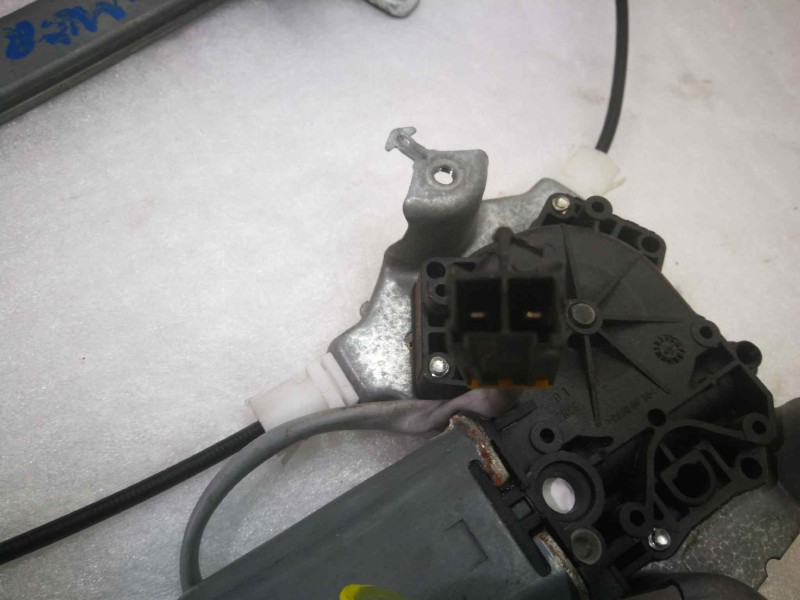 Recambio de elevalunas delantero derecho para nissan primera berlina (p11) gx referencia OEM IAM 400438B  DOS PINS