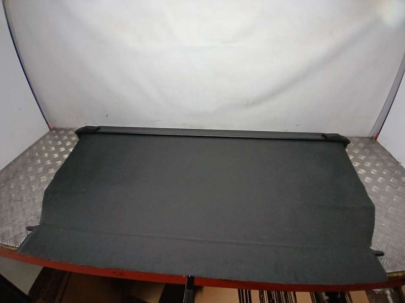 Recambio de bandeja trasera para volvo xc90 d5 summum (7 asientos) referencia OEM IAM 6992248  ROZADA