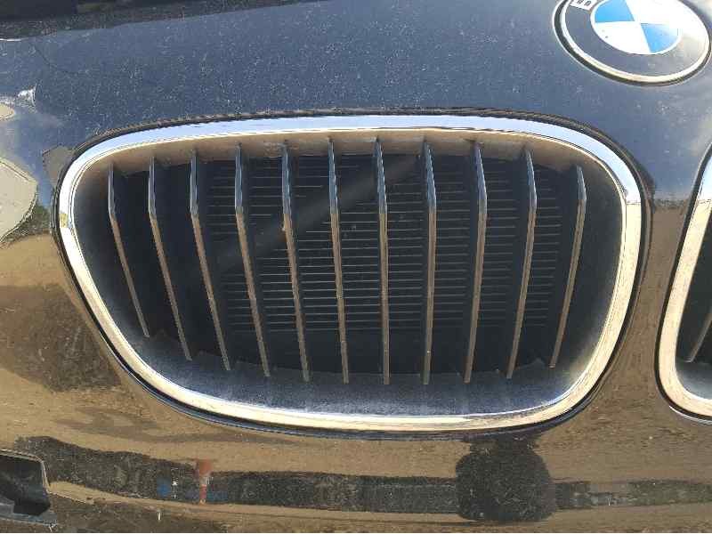 Recambio de rejilla delantera para bmw serie 1 lim. (f20) 114 d referencia OEM IAM 51137239022  DERECHA