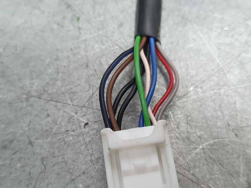 Recambio de retrovisor derecho para toyota auris active referencia OEM IAM 8791002640  ELECTRICO 9 CABLES