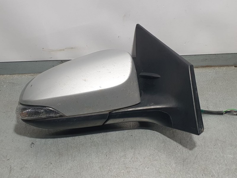 Recambio de retrovisor derecho para toyota auris active referencia OEM IAM 8791002640  ELECTRICO 9 CABLES