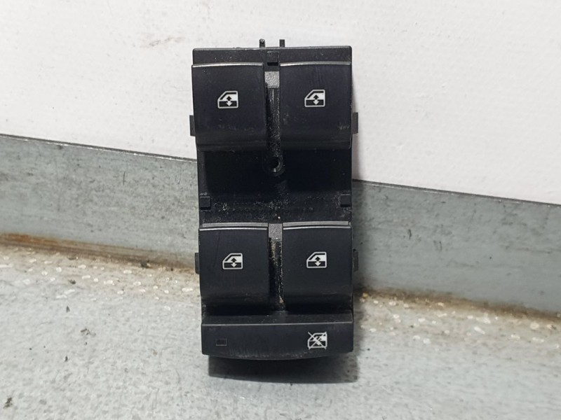 Recambio de mando elevalunas delantero izquierdo para chevrolet cruze lt referencia OEM IAM 20830838  