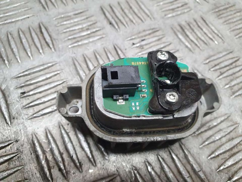 Recambio de modulo electronico para bmw serie 1 lim. (f20/f21) 116i referencia OEM IAM   MODULO LED FARO