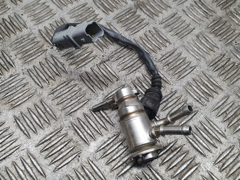 Recambio de inyector adblue para nissan qashqai (j11) acenta referencia OEM IAM 208995377R A2C39941900 