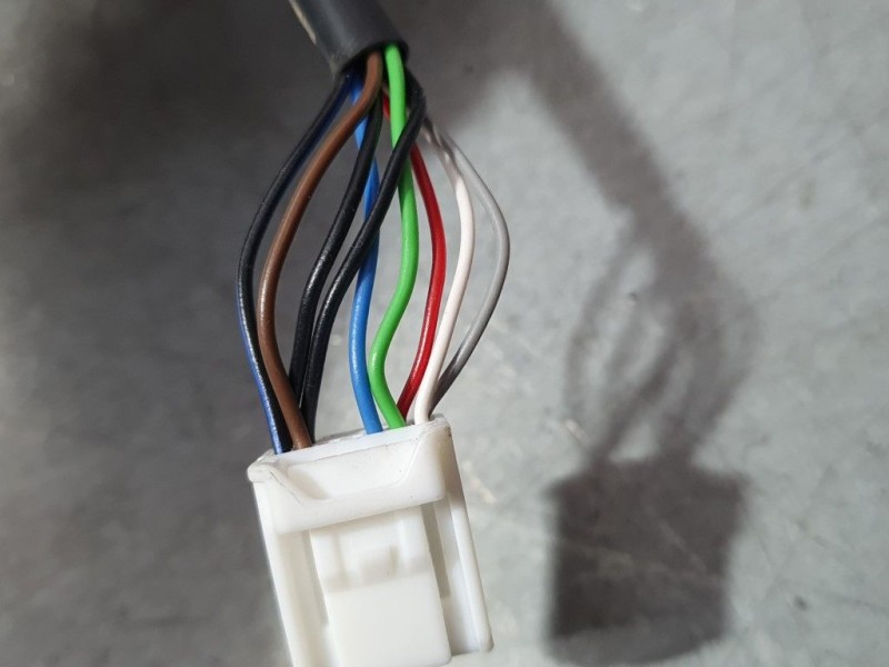 Recambio de retrovisor izquierdo para toyota auris active referencia OEM IAM 8794002620  ELECTRICO 9 CABLES