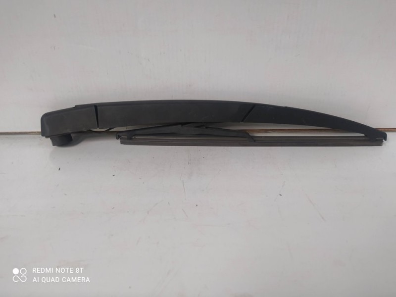 Recambio de brazo limpia trasero para peugeot 2008 (--.2013) 1.5 blue hdi referencia OEM IAM 6429GN  