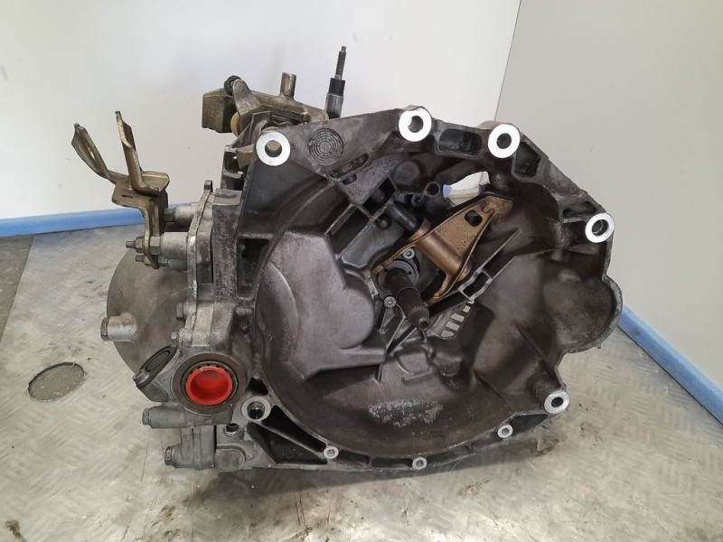 Recambio de caja cambios para peugeot 607 (s1) pack referencia OEM IAM 20UE06 0665530 5VELOCIDADES