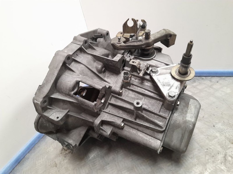 Recambio de caja cambios para peugeot 607 (s1) pack referencia OEM IAM 20UE06 0665530 5VELOCIDADES