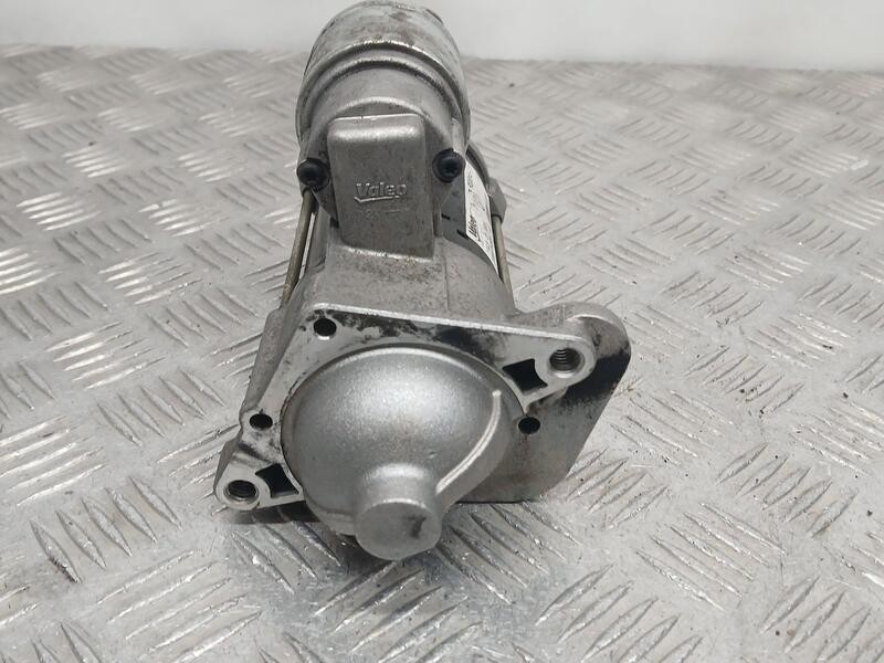 Recambio de motor arranque para renault captur intens referencia OEM IAM 233007689R VALEO RSM1411