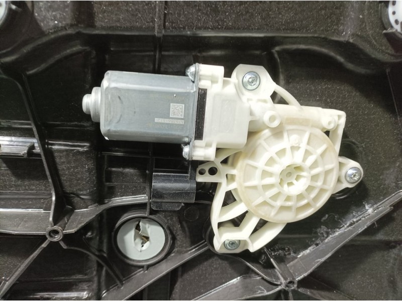 Recambio de elevalunas trasero derecho para ford focus turnier active referencia OEM IAM JX7BA27000CC  ELECTRICO 2 PINS