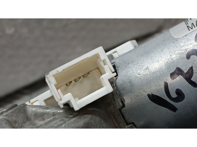 Recambio de motor limpia trasero para opel vivaro c furgoneta (k0) 2.0 referencia OEM IAM 9812672880 VALEO W000070962