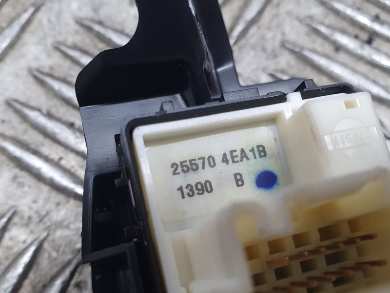 Recambio de mando retrovisor para nissan qashqai (j11) acenta referencia OEM IAM 255704EA1B  