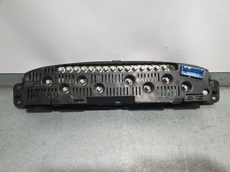 Recambio de cuadro instrumentos para citroën xsara picasso 2.0 hdi sx referencia OEM IAM 9655860980 110008966009 VDO
