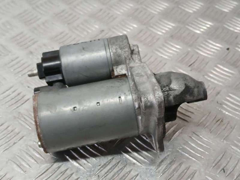 Recambio de motor arranque para toyota yaris active referencia OEM IAM 281000Y091 4280008435 DENSO