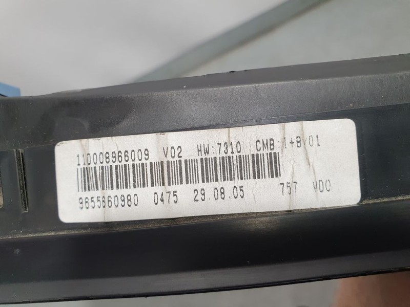 Recambio de cuadro instrumentos para citroën xsara picasso 2.0 hdi sx referencia OEM IAM 9655860980 110008966009 VDO