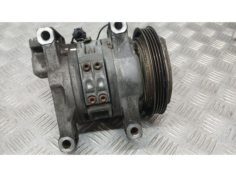 Recambio de compresor aire acondicionado para nissan almera (n15) gx referencia OEM IAM 926001M018 CALSONIC DKV11D