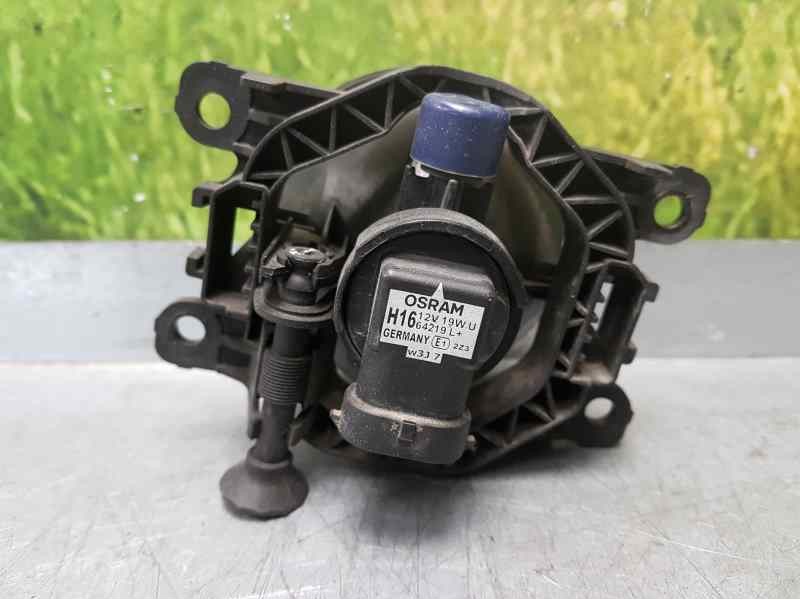 Recambio de faro antiniebla derecho para dacia sandero basis referencia OEM IAM 261500097R  VALEO